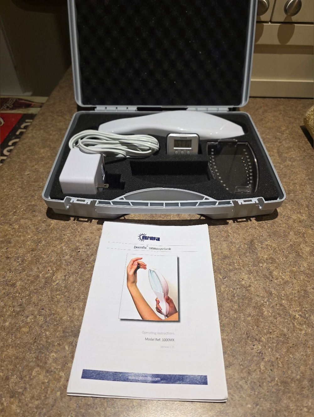 White UV Lamp for Women Suncare